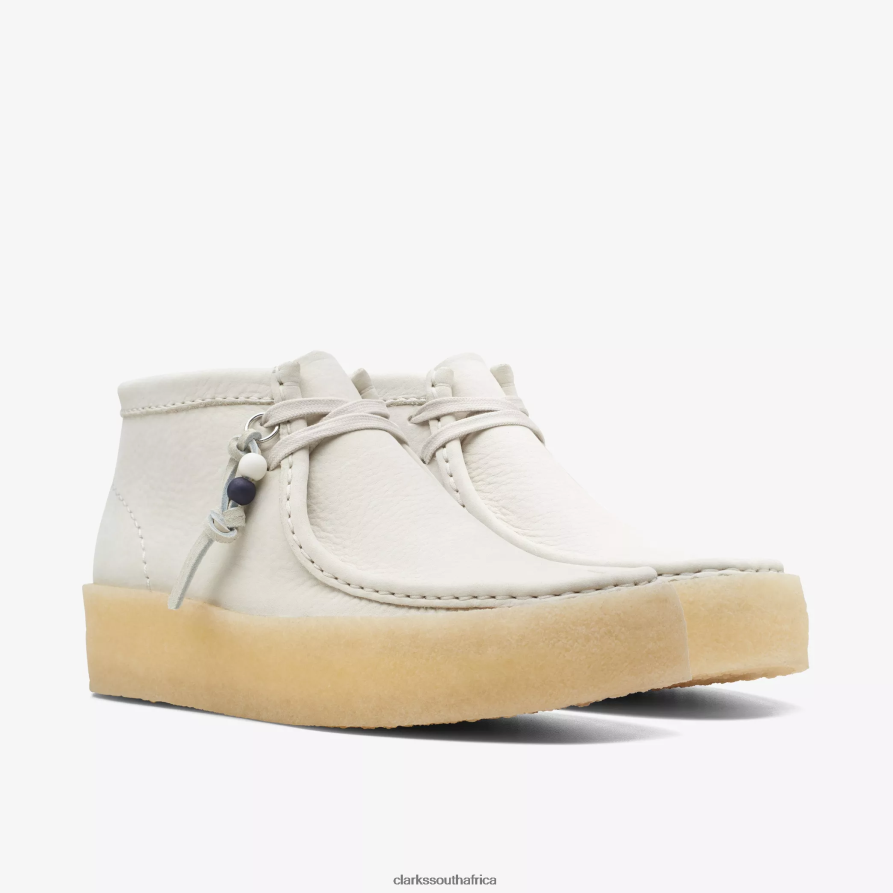 2Z8V2H486 Wallabee Cup Boot Clarks White Nubuck