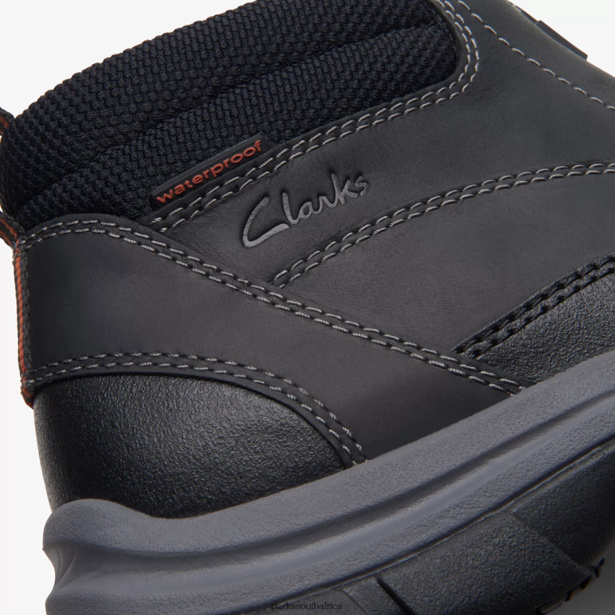 2Z8V2H908 Walpath Zip Clarks Black Leather